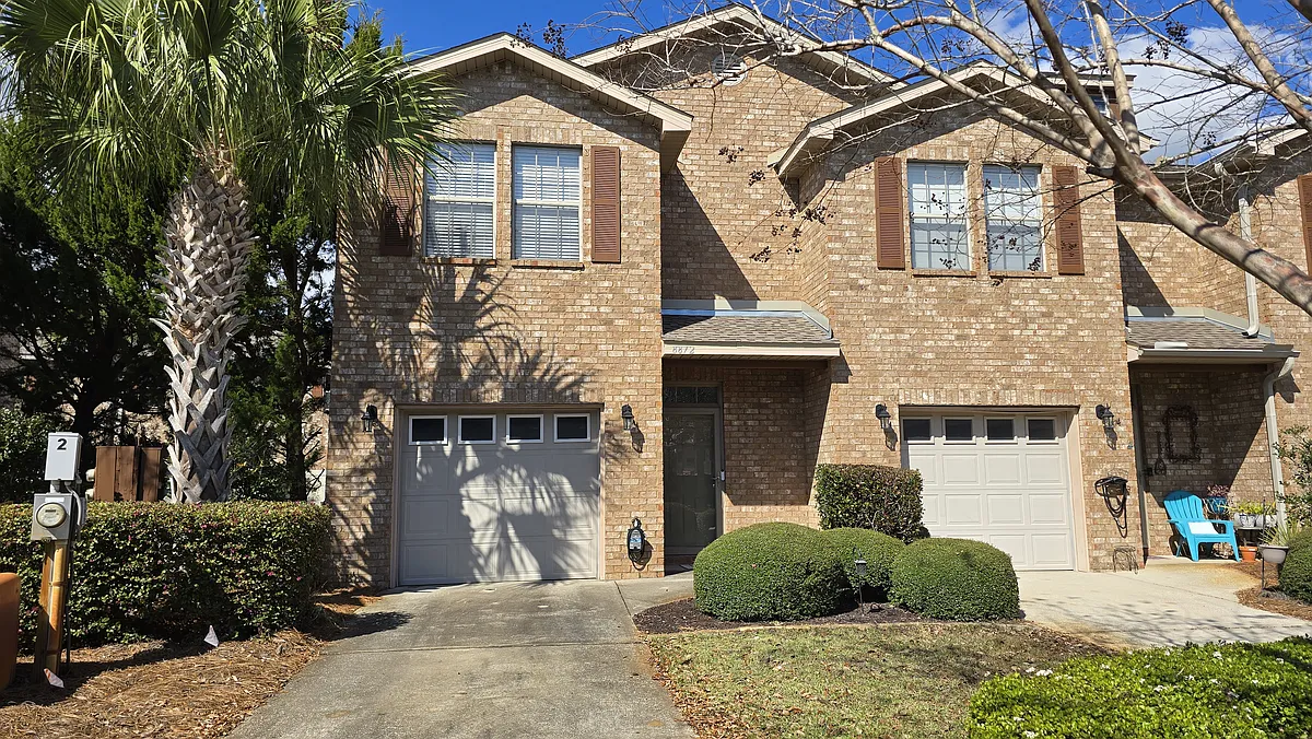 Building Photo - 8872 Sanderling Ln