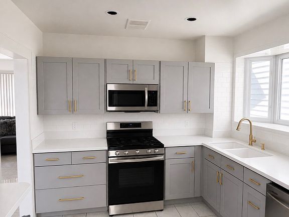 2nd image of 8317 Grand Ave