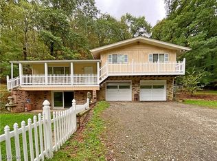 6568 Wylie Ridge Rd, New Cumberland, WV 26047