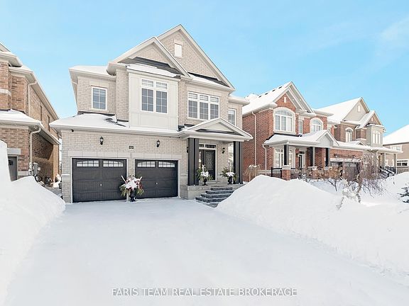 2nd image of 1041 Wickham Rd