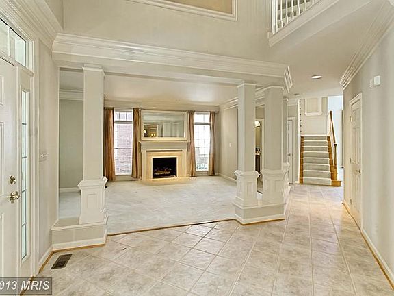 3rd image of 3987 Farrcroft Dr