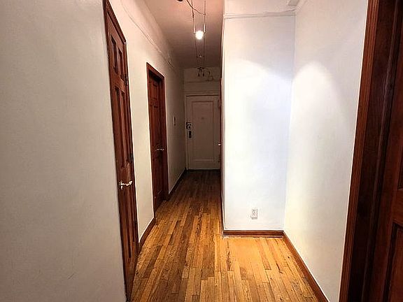 2nd image of 2940 Ocean Ave APT C11