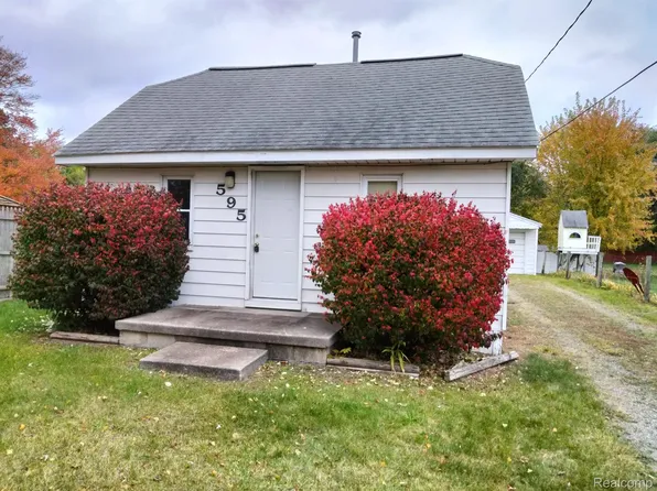 595 S River Rd, Saginaw, MI 48609