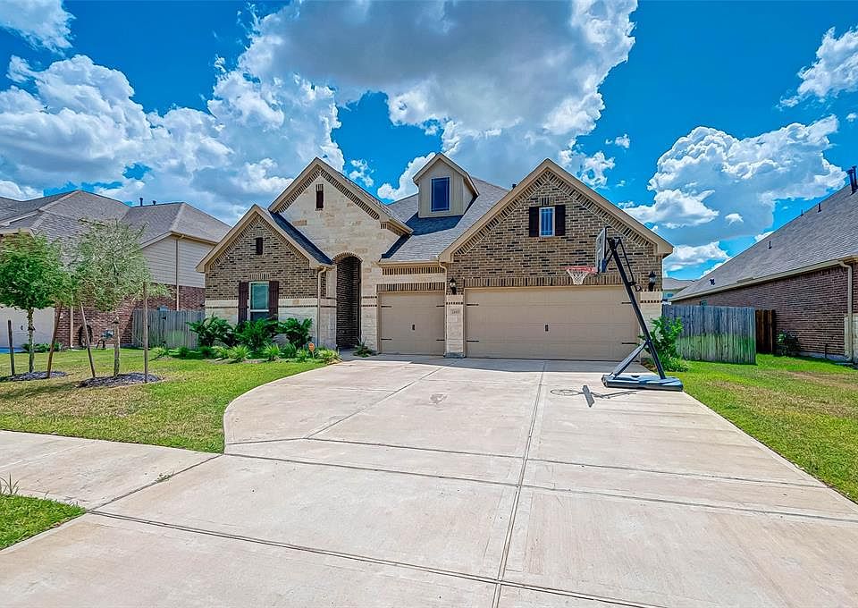 Incredible one story with 3 car garage. The house is only 2 years old.