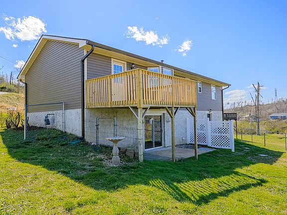 2nd image of 8307 Harvest Oak Ln
