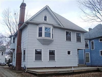 1st image of 507 1st Ave E