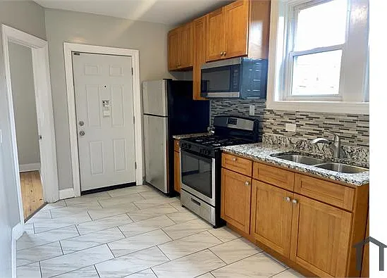 7822 S Kingston Ave #2 — Photo 8