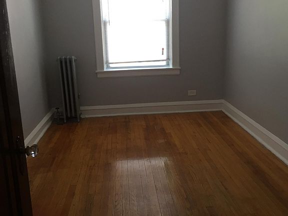 2nd image of 5153 W Schubert Ave