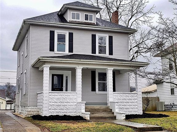 2nd image of 1221 Grosscup Ave