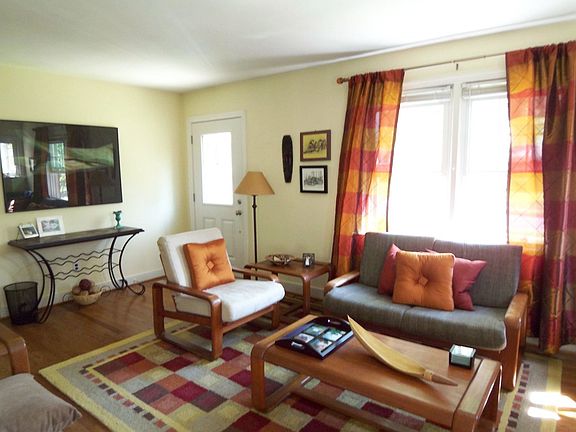 2nd image of 2922 Rogers Dr