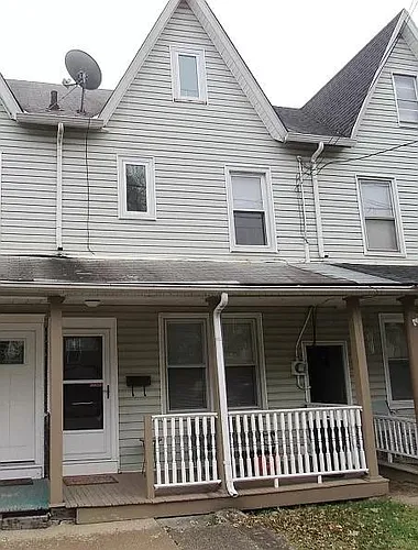 322 Grant St Photo 1