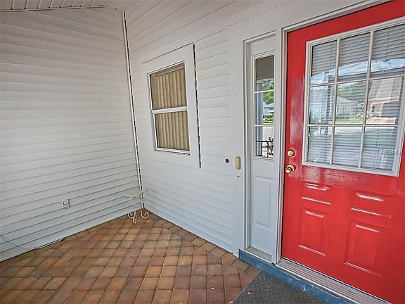 3rd image of 326 Chula Vista Ave