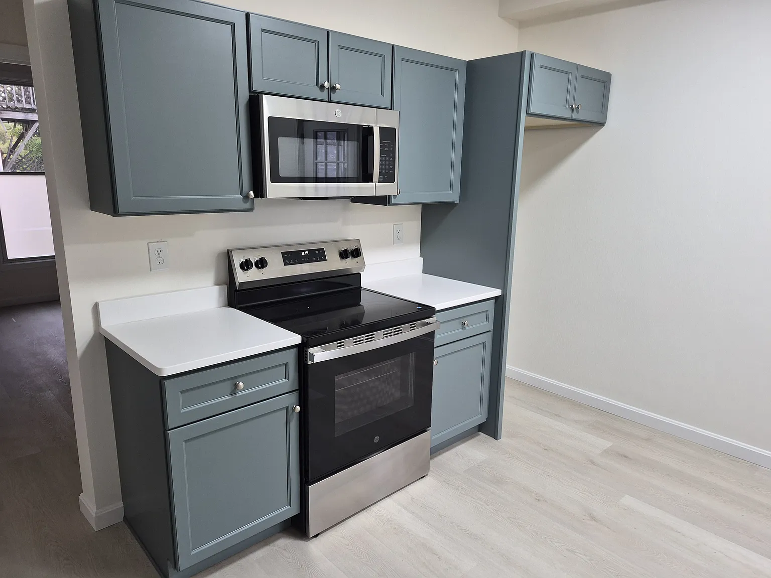68 Newton St — Photo 3