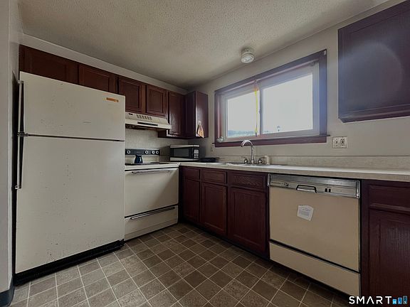 4th image of 1081 New Haven Road #11J