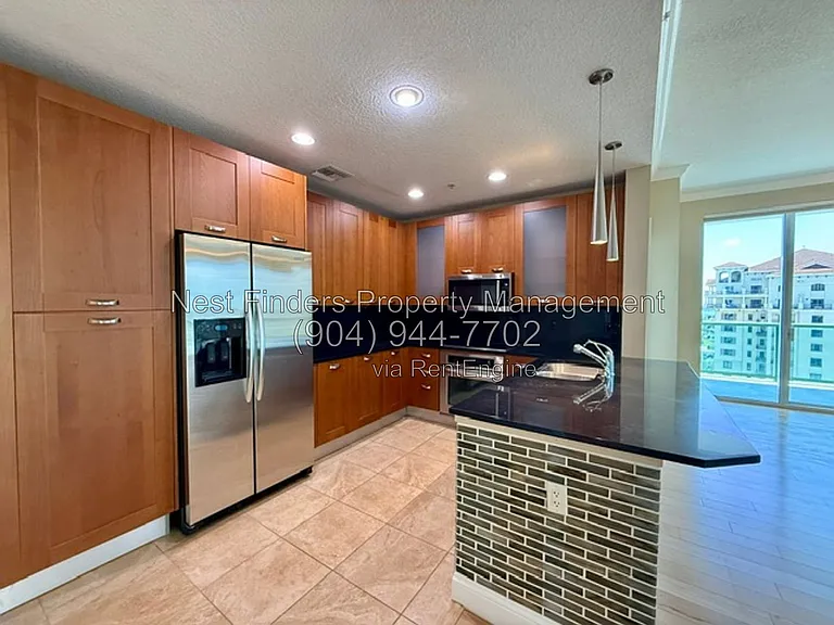 1431 Riverplace Blvd #2001 — Photo 4