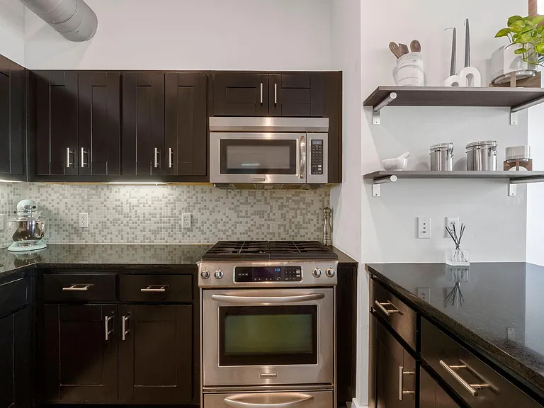 2205 N Lamar Blvd #321 — Photo 14