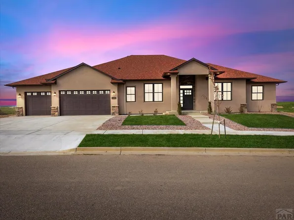 4009 Saint Andrews Dr, Pueblo, CO 81001