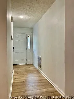 3 bed, 2.0 bath, 1592 sqft, $1,800 — Photo 4
