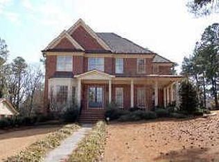 2611 Churchill Rd, Raleigh, NC 27608