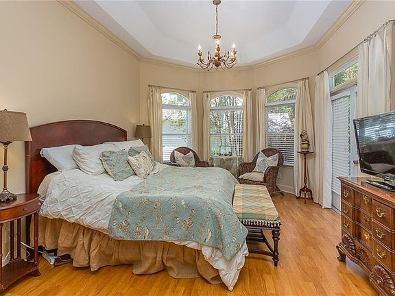 5th image of 100 Carlisle Pl