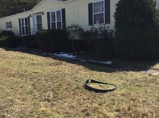 211 Pinehurst Dr, Plymouth, MA 02360