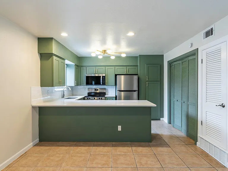 5802 Belmoor Dr #B — Photo 13