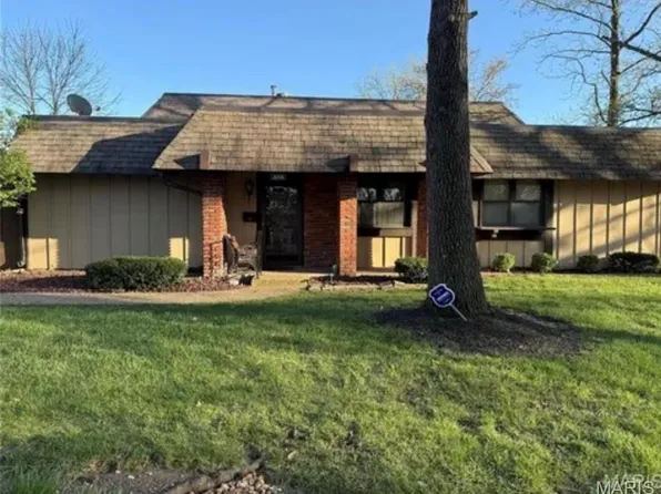 2656 Hampton Rd Unit 2A, Saint Charles, MO 63303