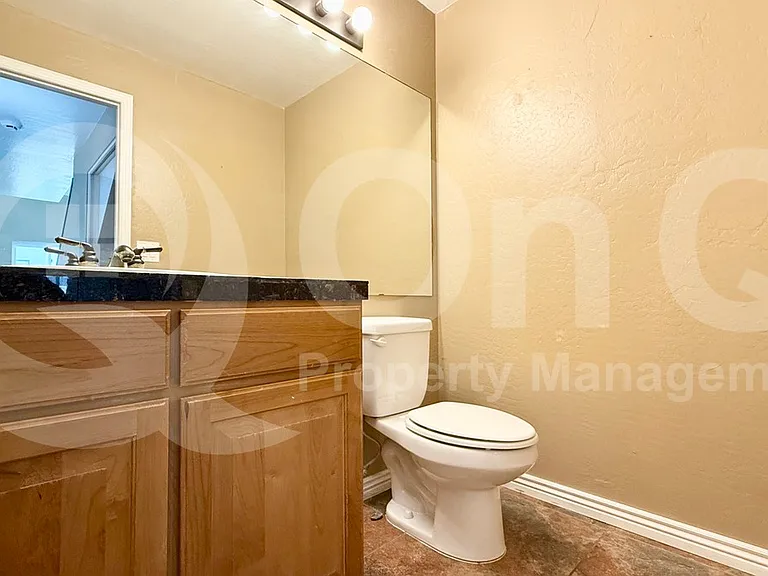 1417 N Dana St — Photo 16