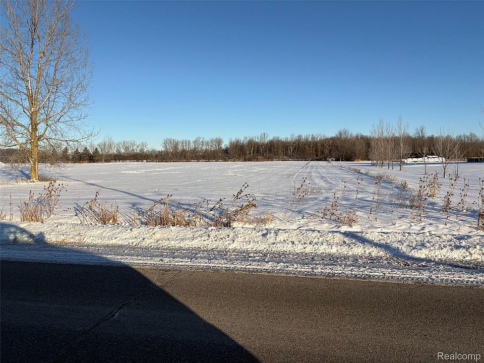 2nd image of 32 Mile Rd