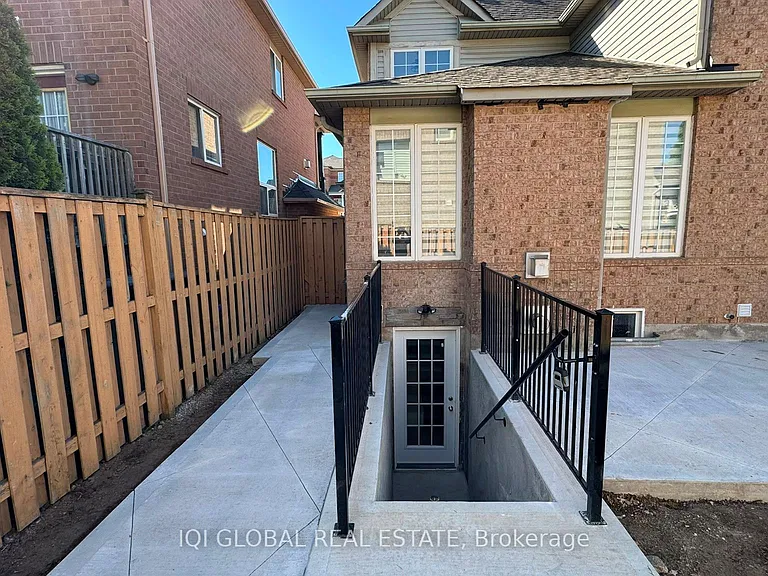 3937 Oland Dr #BASEMENT — Photo 4