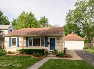 136 S Ash St, Palatine, IL 60067