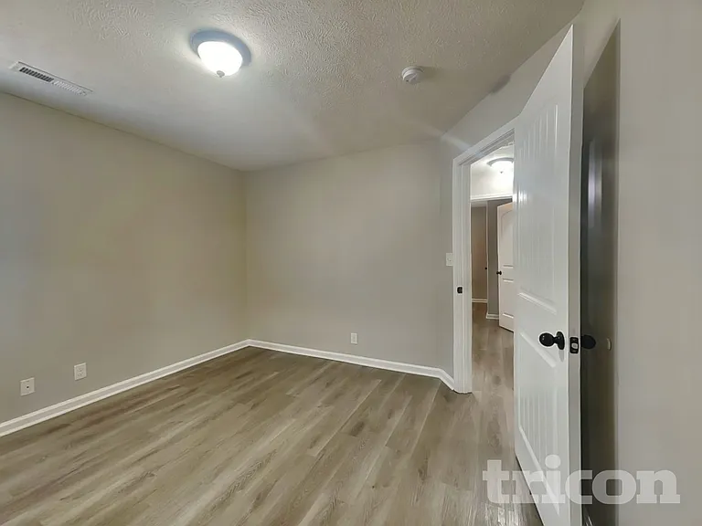 980 Culverson Ct — Photo 10