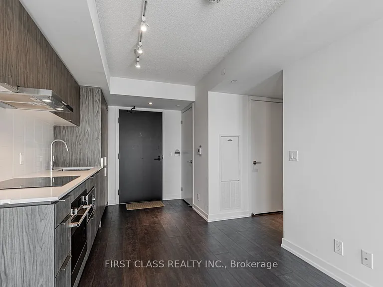 60 Shuter St #1710 — Photo 11