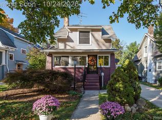 908 Willow St, Ann Arbor, MI 48103