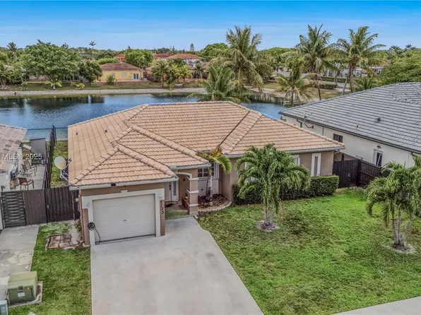 5123 SW 160th Ave, Miami, FL 33185