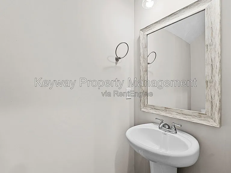 716 Bronze Way — Photo 7