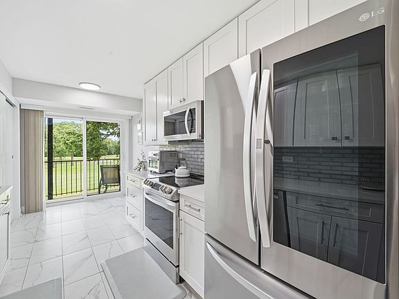 5th image of 1400 N Yarmouth Pl APT 303