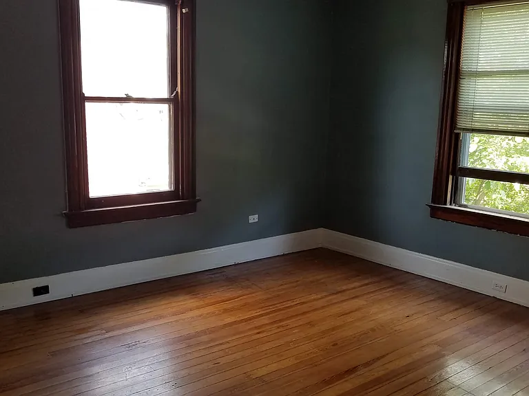 73 Ferndale Ave — Photo 12