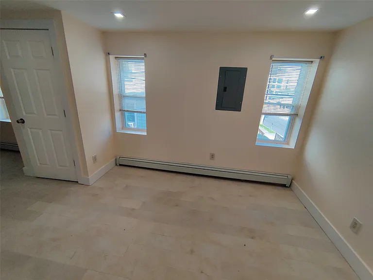 11 Avenue A #2R — Photo 4