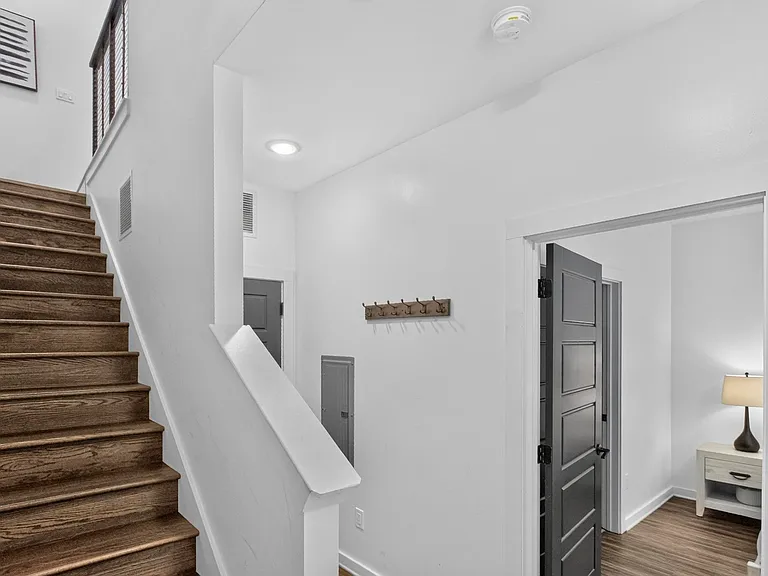 738 Douglas Ave #12 — Photo 25