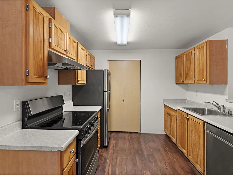 1 Bed 1 Bath Deluxe - 733 Sq Ft 1 Bed 1 Bath Deluxe - 733 Sq Ft