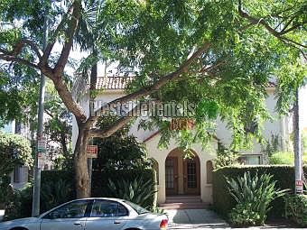 1st image of 1152 N Fuller Ave