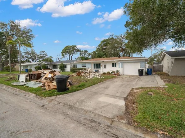 9024 2nd St N, Saint Petersburg, FL 33702