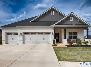 7652 Shaun Leslie Cir, Owens Cross Roads, AL 35763