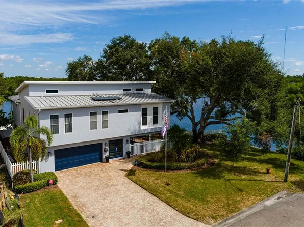363 89th Ave NE, Saint Petersburg, FL 33702