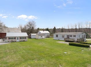 1897 Fort Bridgman Rd, Vernon, VT 05354