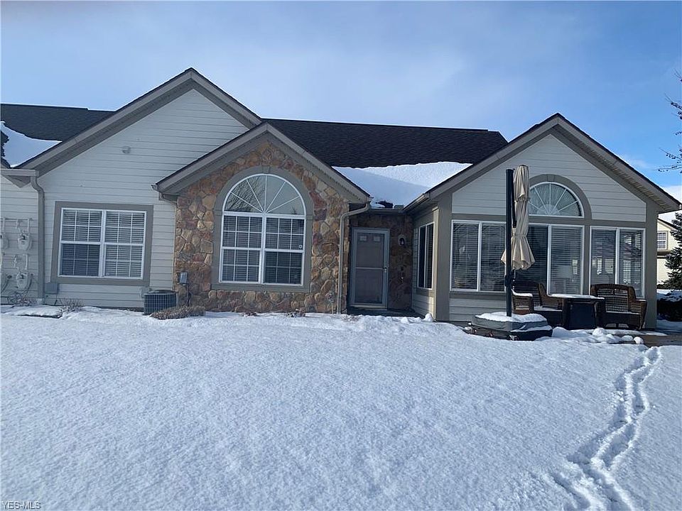 1st image of 526 Crossings Cir