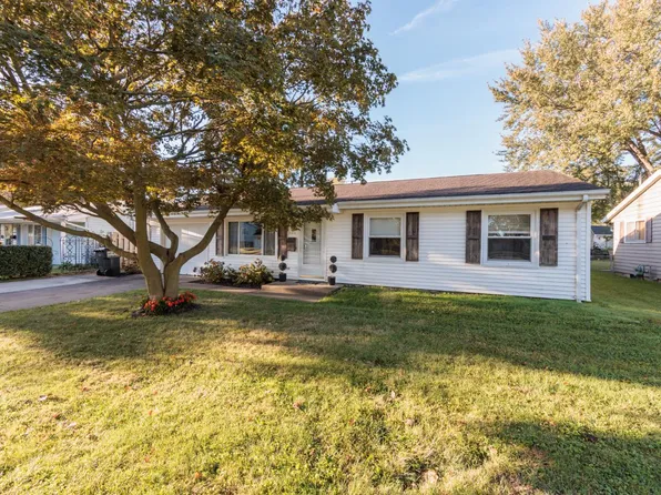2912 Sunset Ln, Sandusky, OH 44870