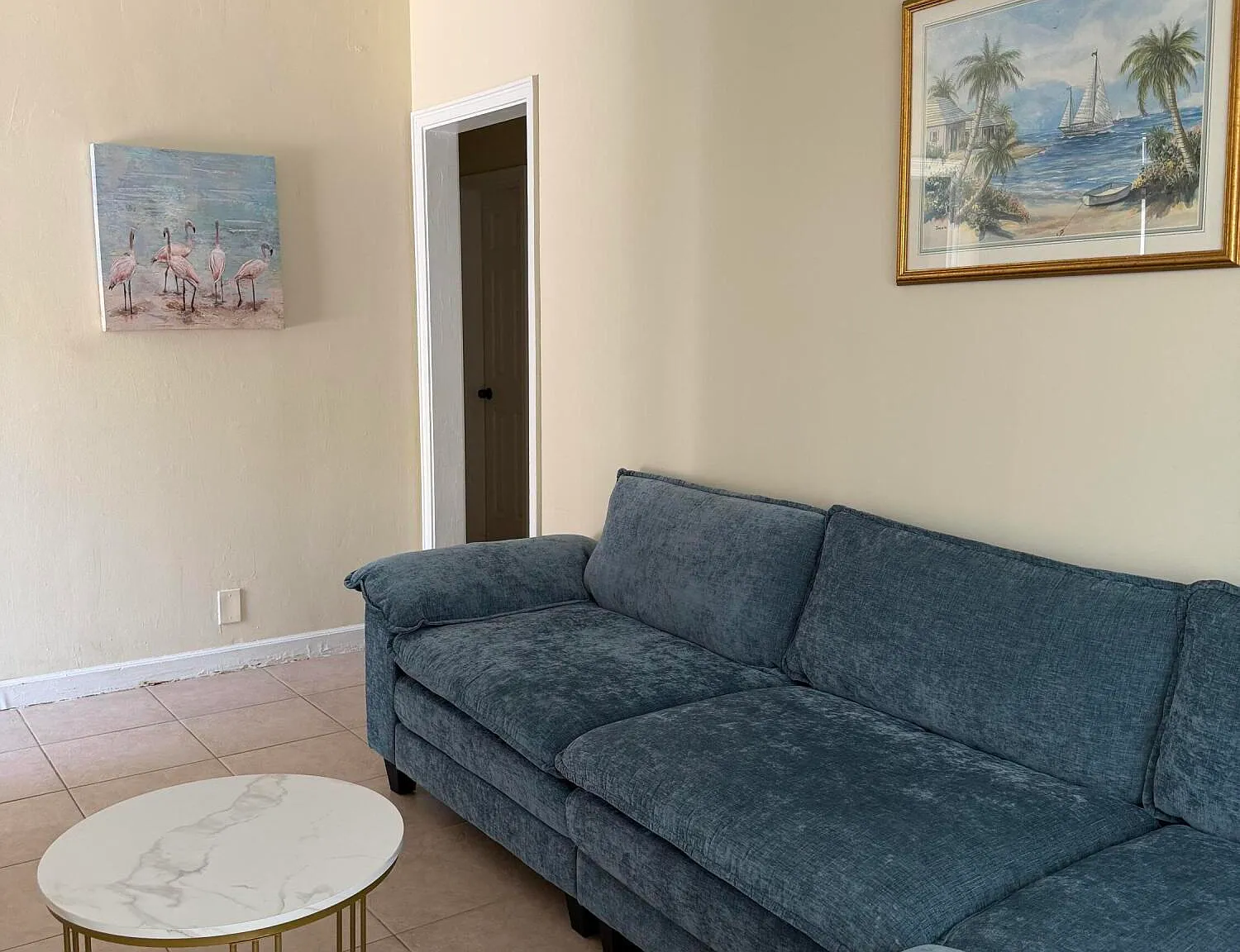 1 bed, 4.0 bath, 950 sqft, $1,950 — Photo 3