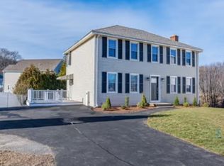 33 Rainbow Dr, Haverhill, MA 01835
